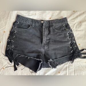 H&M - Black Lace-Up Denim Shorts - size 6